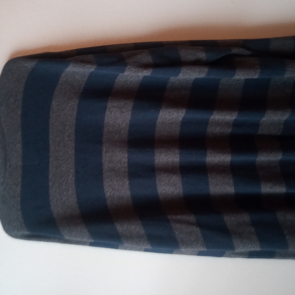 American Eagle Cardigan Sweater - Picture 9 of 9